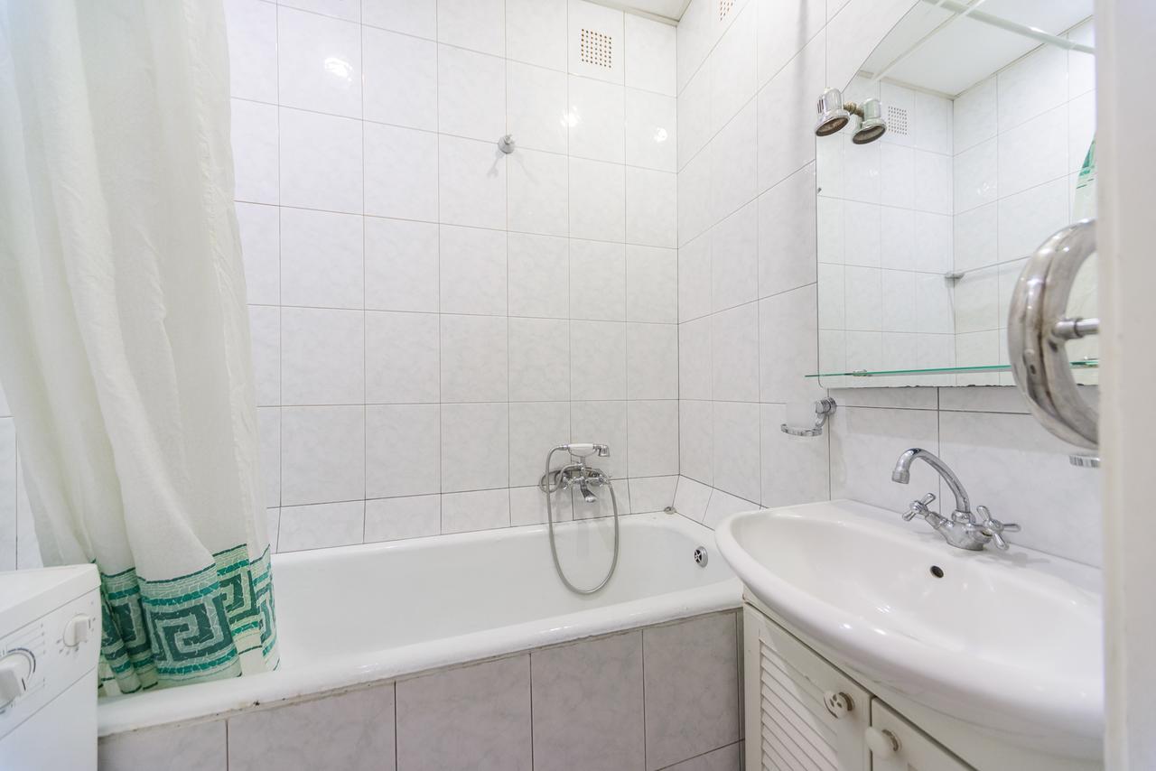 Apartment Near Olympic Stadium Kyiv Exterior photo