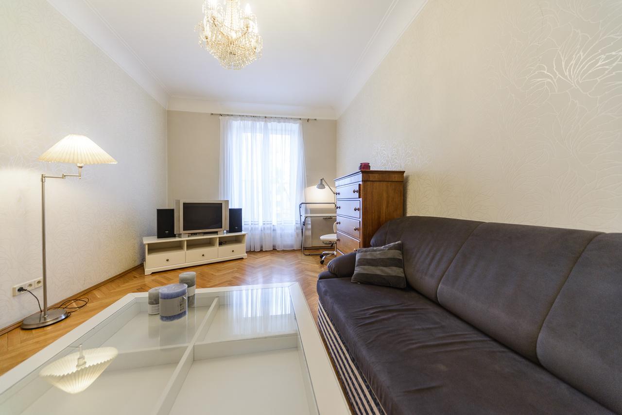 Apartment Near Olympic Stadium Kyiv Exterior photo